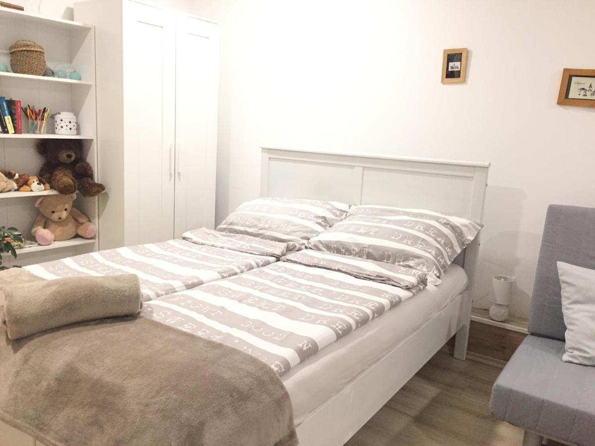 Piknik Studio Fertőrákos Bagian luar foto