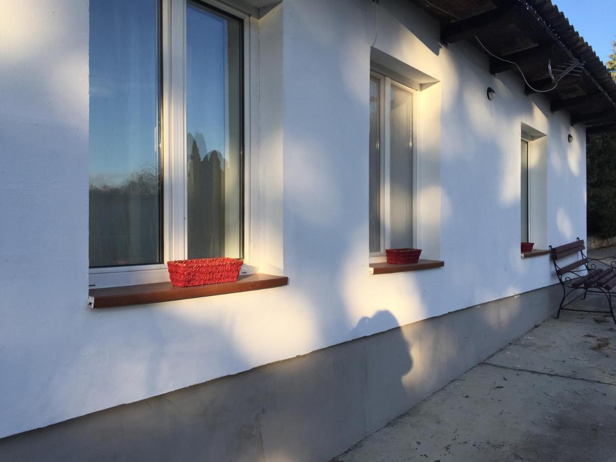 Piknik Studio Fertőrákos Bagian luar foto