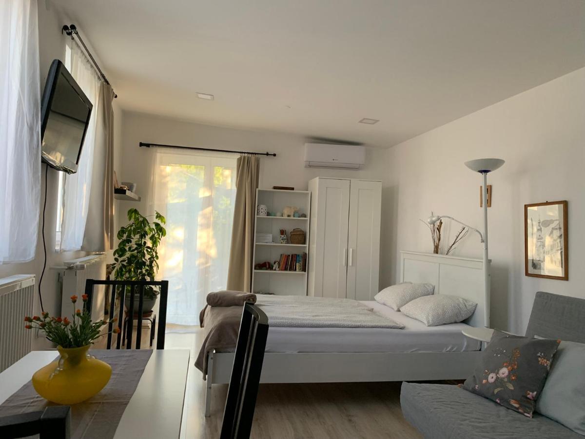 Piknik Studio Fertőrákos Bagian luar foto
